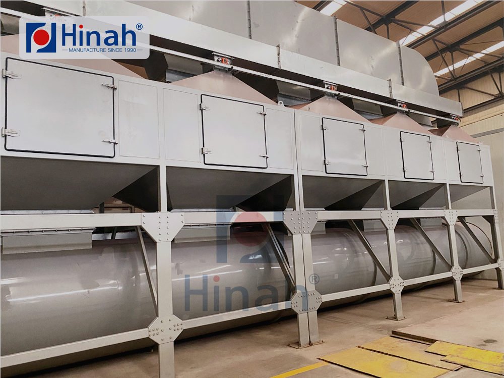 Exhaust gas treatment equipment (1)